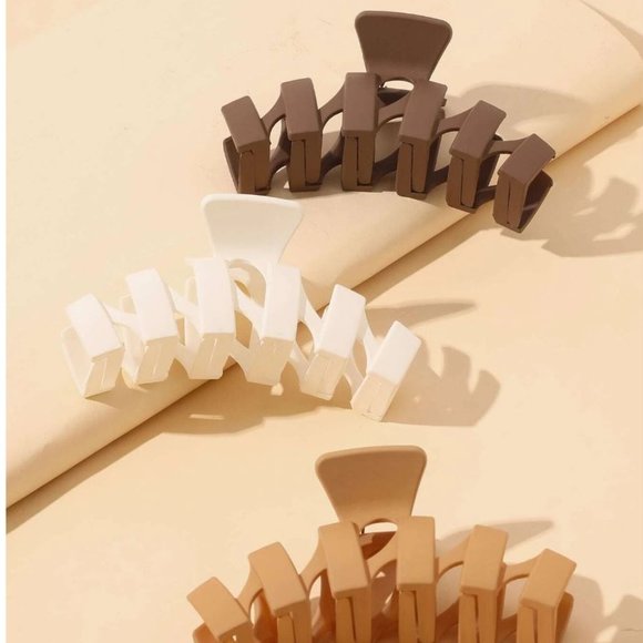 Brand New Large 3 Hair Claws - Picture 1 of 4